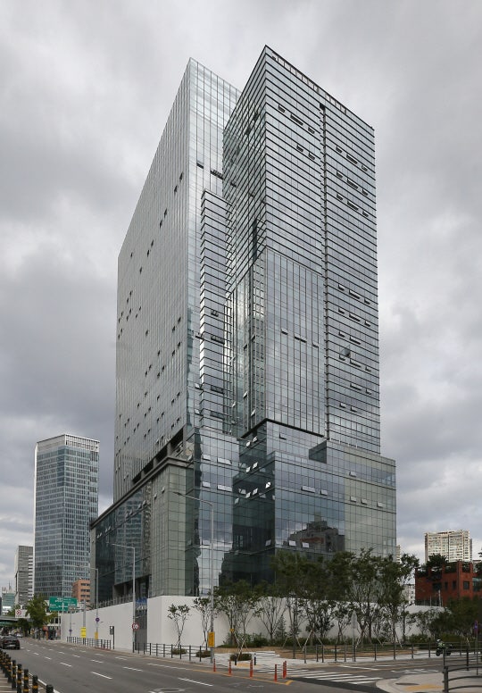 0002463162_002_20210310110137185.jpg?typ