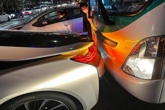 Kpop artist Poppin Hyunjoon supercar