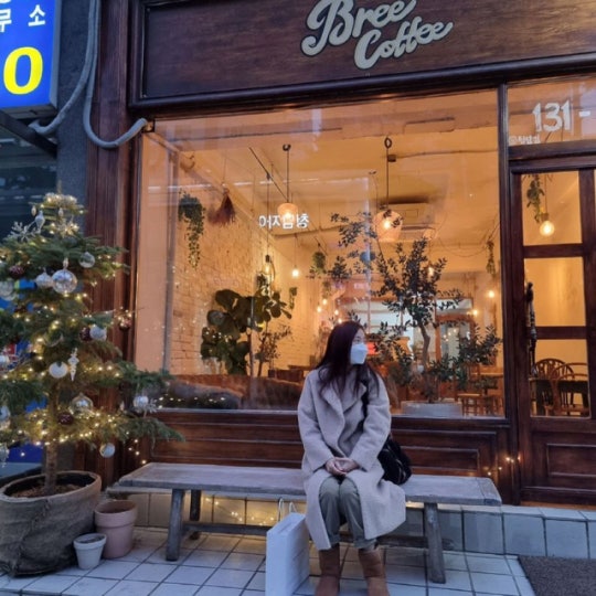 k-pop singer Susie Kang
