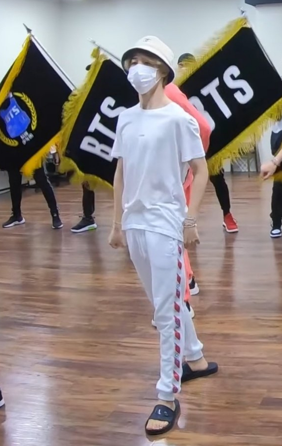 Slippers are just a girdle.. BTS Jimin 