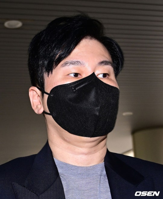 Usai Evaluasi BABYMONSTER Selesai, Yang Hyun Suk Kembali ke Pengadilan