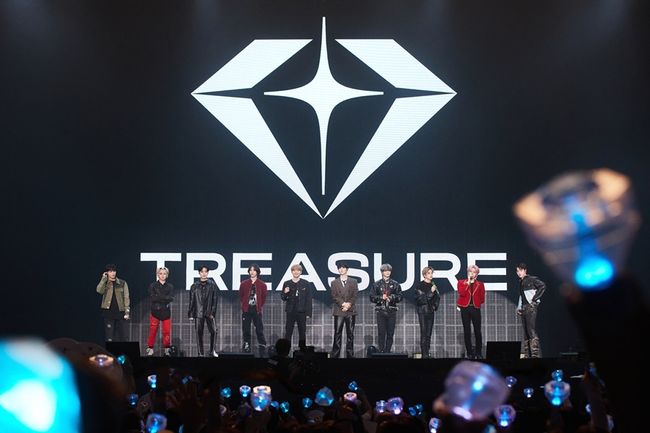 YG LIFE – TREASURE Kicks Off Their Japanese Fan Meeting Tour in