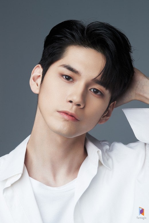 wanna one ong seongwoo cast new jtbc drama eighteen wanna one ong seongwoo cast new jtbc drama eighteen