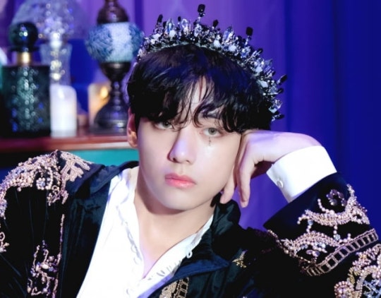 BTS V