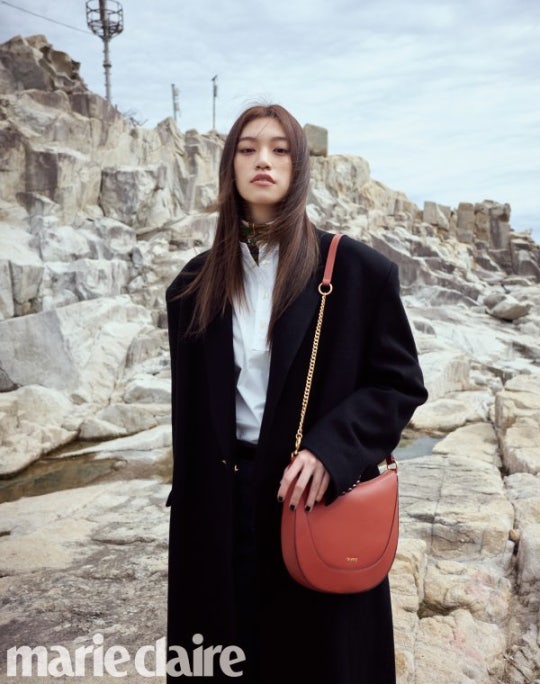 Kpop group Weki Meki member Doyeon Kim