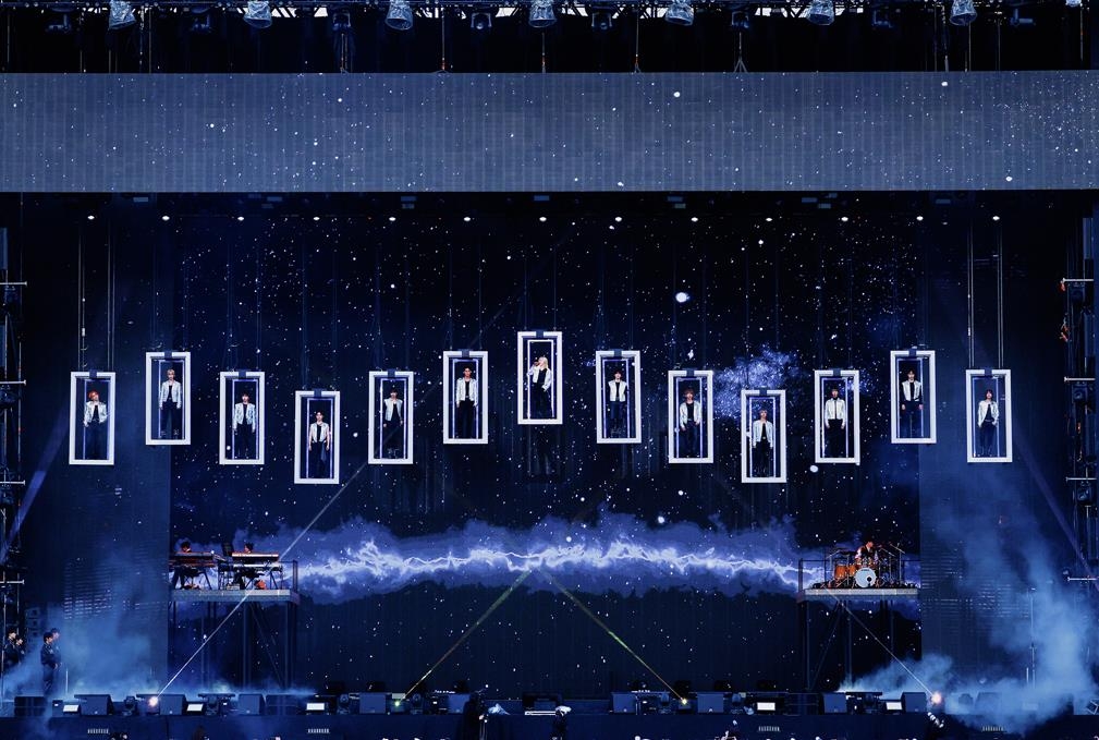 "<b>세븐틴</b>의 시대"…<b>앙코르</b> 공연서 2만8천명 '쿵치팍치' 연호