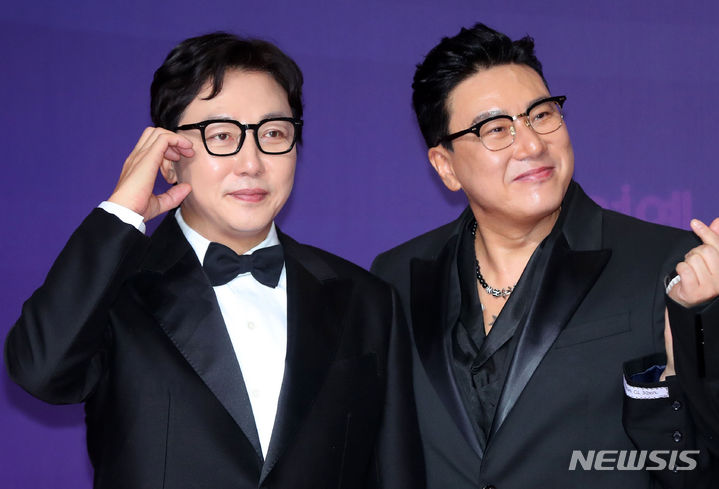 <b>탁재훈</b>, 30년만 'SBS 연예대상' 눈물 "母 좋아할 듯"