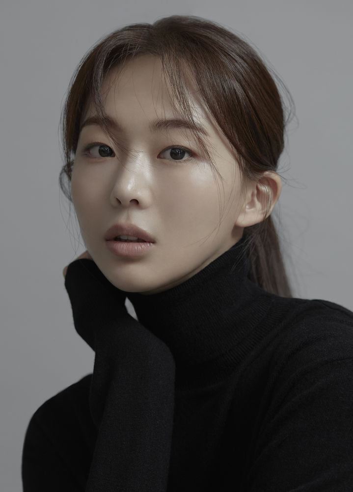 <b>금새록</b>, BH엔터와 계약…<b>이병헌</b>·한지민과 한솥밥