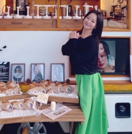<b>김희선</b>, <b>송혜교</b> 선물에 감격…"제일 이쁘고 착한 <b>동생</b>"[핫픽]