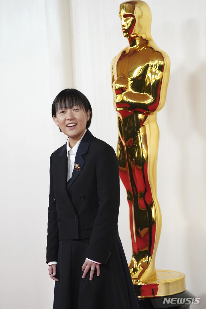 [96th <b>아카데미</b>]셀린 송 '<b>패스트</b> 라이브즈' <b>각본상</b> 불발