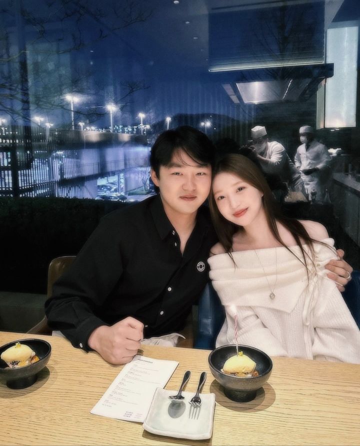 '<b>러브캐처</b>' <b>김지연</b>야구선수 <b>정철원</b>, 혼전임신 "결혼은 내년"