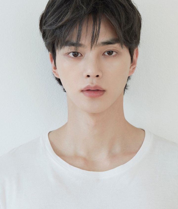 송강, 걸그룹 결성 돕는다…'<b>아이랜드2</b>: N/a' <b>스토리텔러</b>
