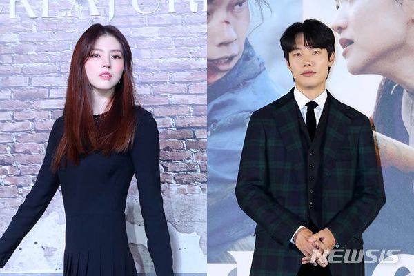 <b>한소희</b><b>류준열</b>, 공식 커플 탄생 "혜리에게 사과할 것"