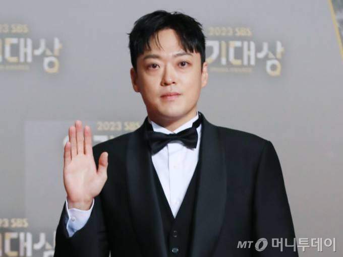 <b>정순원 부친상</b>…"父 자랑거리 될 수 있어 다행" <b>수상소감</b> 먹먹