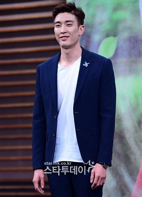 <b>강경준</b>, <b>상간남 피소</b>…사랑꾼 이미지 타격 [MK픽]