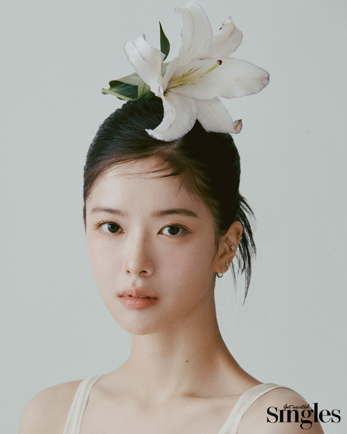 ‘<b>황야</b>’ 노정의 성숙미 물씬(화보)