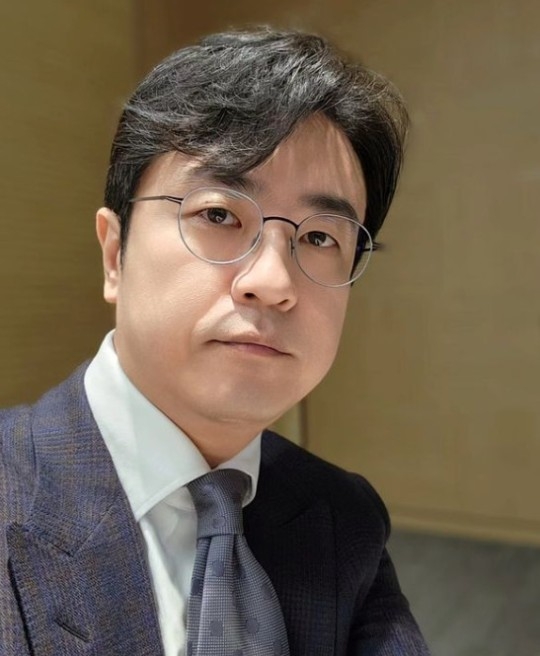 ‘<b>박지윤</b> 이혼’ <b>최동석</b> “아들 생각, 마음 저려...보고싶다”