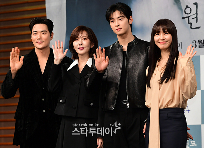 “연기 케미 100점”...<b>김남주</b>·<b>차은우</b> ‘<b>원더풀 월드</b>’, 어둡지만 아름답다 ...