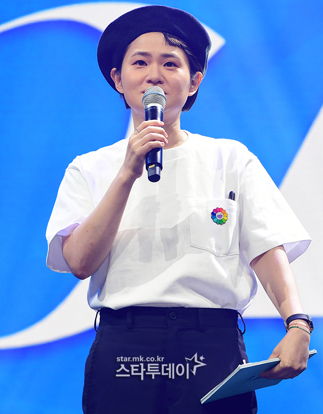 하차 충격 컸나…<b>김신영</b>, <b>급성 후두염</b> 라디오 생방 불참