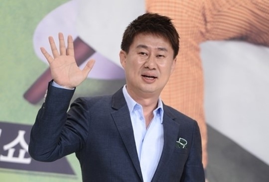 <b>남희석</b>, ‘<b>전국노래자랑</b>’ MC 신고식 마쳤다