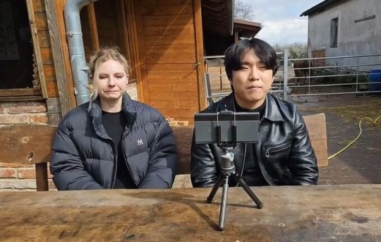 ‘34만 유튜버’ <b>꾼맨</b>·알렝꼬 이혼..“삶의 방향성 달라, 영상은 삭제”