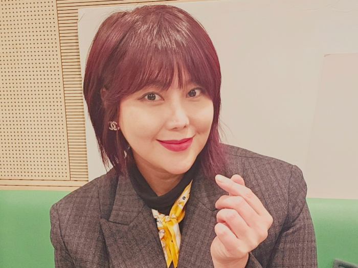 <b>솔비</b>, <b>세월호 10주기</b> 추모 그림 공개...“잊지 않겠습니다‘