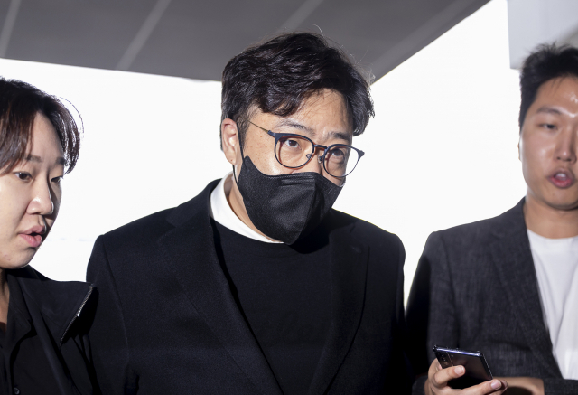 '<b>피프티</b> 제작' 더기버스 <b>안성일</b> 대표, 업무상 <b>횡령</b>혐의로 검찰에 추가 송치