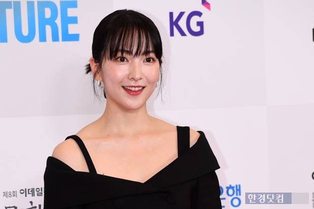 "손 떨리고 눈물 나"…<b>강지영</b>, <b>경찰서</b> 민원 응대 지적 '시끌'
