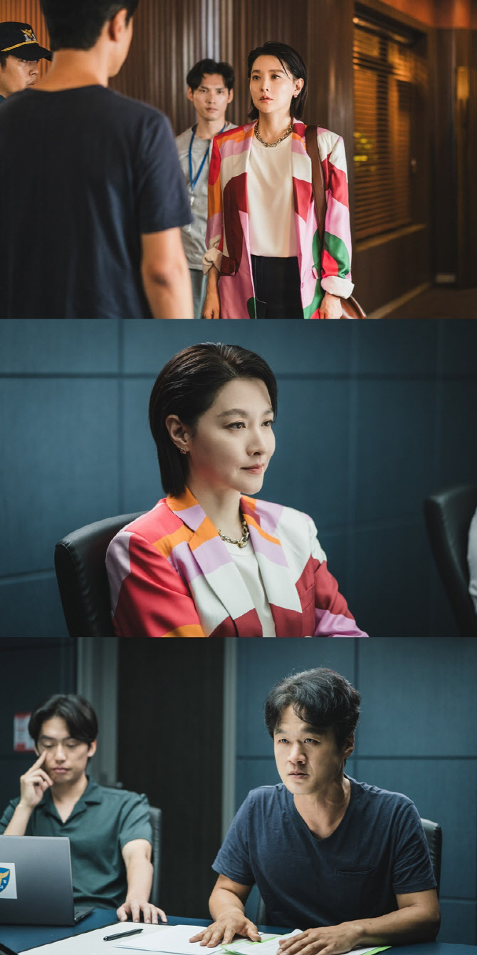 '<b>마에스트라</b>' <b>이영애</b>, 취조실 앉았다…<b>긴급</b> 체포 왜?