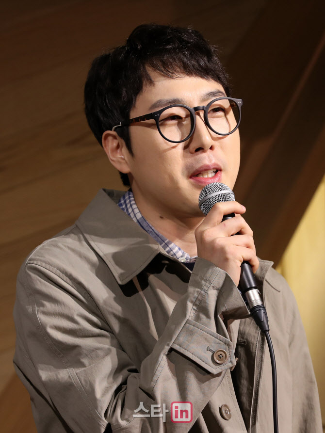 <b>장범준</b>, 암표 많아 취소한 공연 '<b>추첨제</b>' 전환