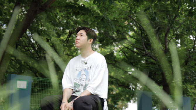 '<b>마약</b> 논란' <b>남태현</b> "재활센터 있는 건물서 새 앨범 준비"