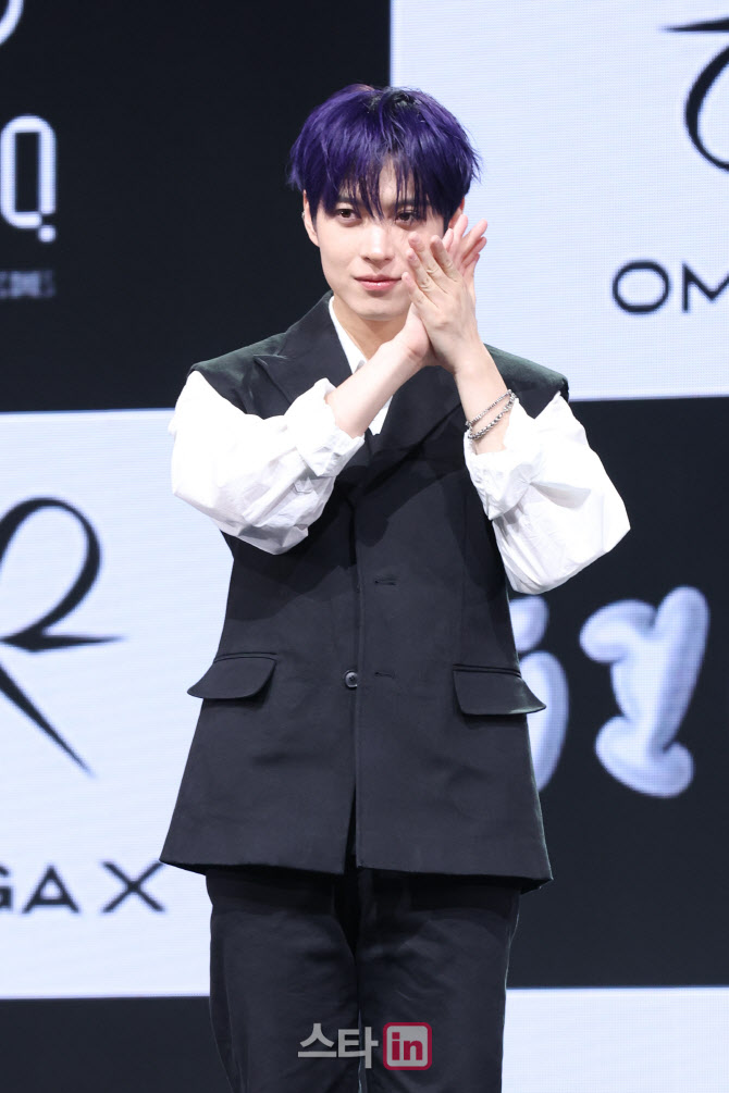'<b>강제추행</b> 의혹' <b>오메가엑스 휘찬</b> 측 "입장 정리 중"