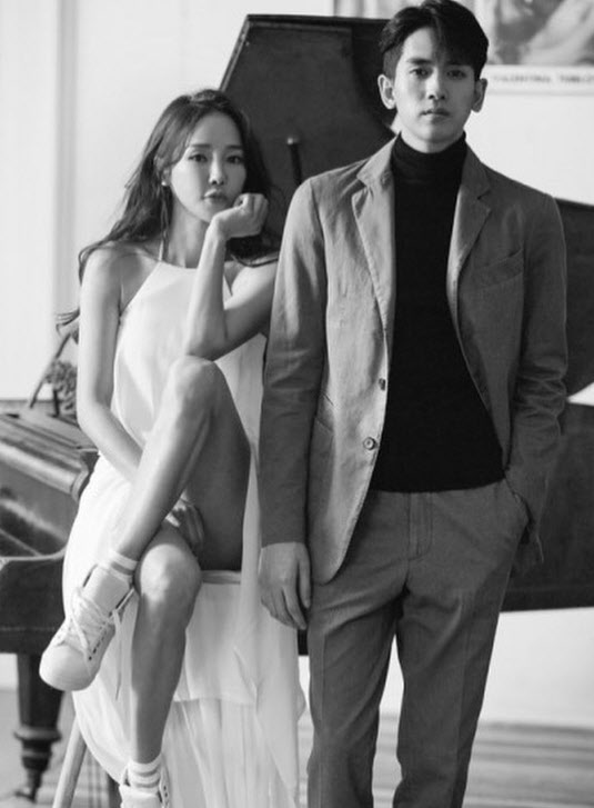 미나 모친상…남편 류필립 "명복 빌어달라"