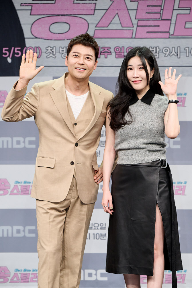 '<b>송스틸러</b>' <b>전현무</b> "이해리 20년 안 여자 같아"