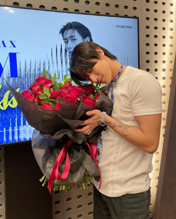 MONSTA X I.M Successfully Debuts as DJ - Discover Latest K-Pop News, K