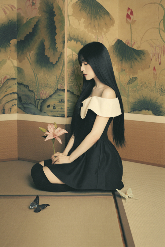 레드벨벳 <b>아이린</b>, 첫 <b>사진전</b> ‘1 Page of IRENE’ 개최