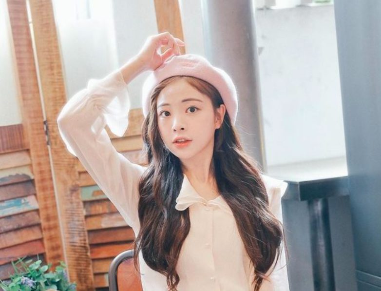 “실수 인정”…前<b>오마이걸</b> 진이, ‘<b>카리나</b> 조롱’ 논란 2차 사과