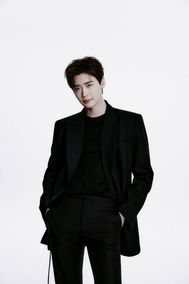 <b>이종석</b>, <b>에이스팩토리</b> 새 둥지...이준혁·유재명과 <b>한솥밥</b>