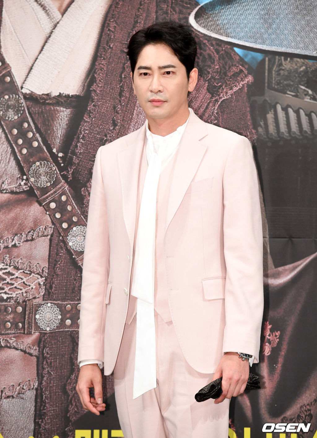 [단독] <b>강지환</b>, '42억 손배소' 전 소속사 항소.."활동 복귀? 조심스러워" (종...
