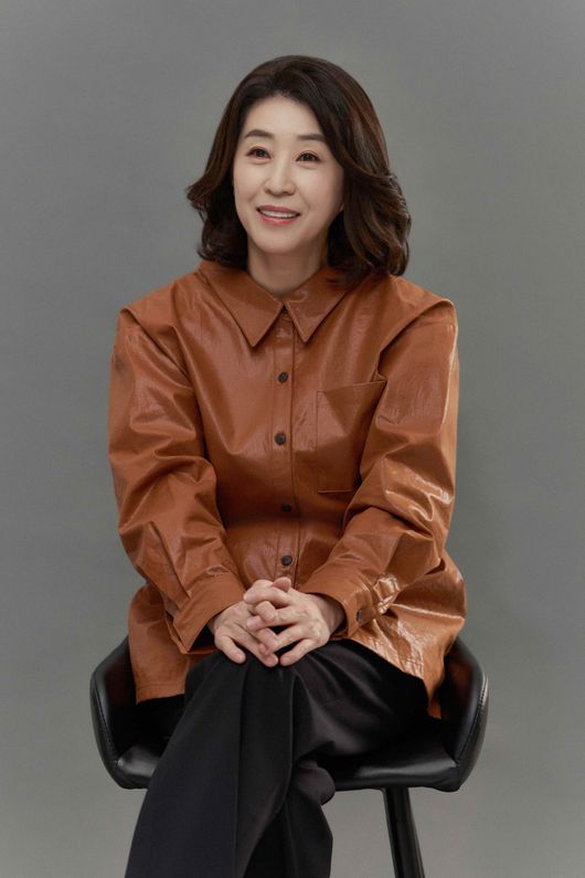 <b>김미경</b> "<b>국민 엄마</b>? 내가 감히..김혜자 선생님은 경이로워" [인터뷰①]