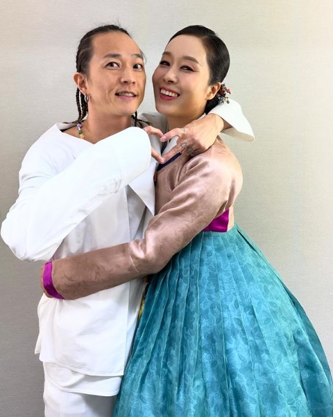 <b>팝핀현준</b>, <b>박애리와</b> 이혼설 분노 "가짜뉴스 못잡나? 강력처벌 원해" [SHO...
