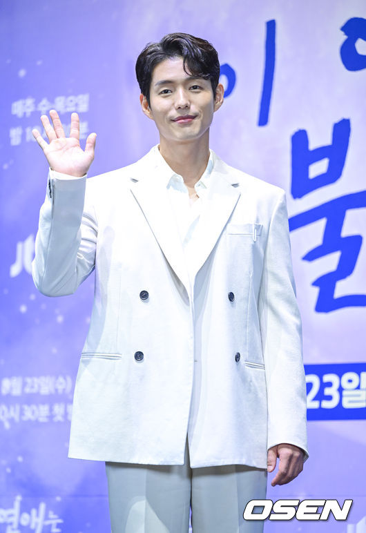 배우 <b>하준</b>, 설 연휴 <b>조모상</b> 비보..."'<b>효심이네</b>' 광팬이셨는데" 추모