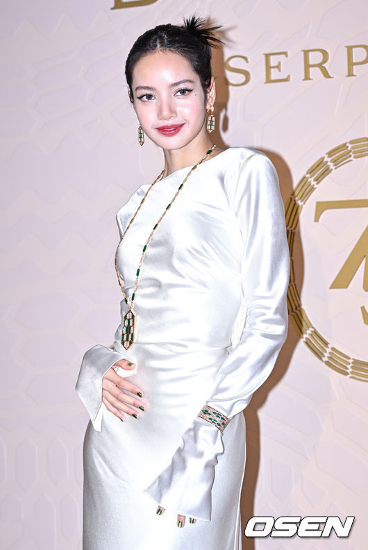 <b>블랙핑크</b> 리사, 제니 이어 美 진출..HBO '<b>화이트</b> 로투스3' 출연 [Oh!llywood]