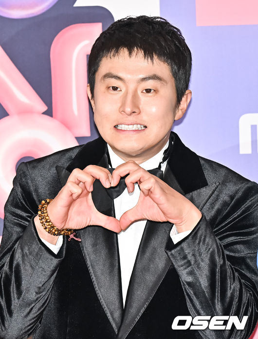 <b>기안84</b>, <b>유재석</b> 만난다..‘<b>유퀴즈</b>’ 측 “3월 중 방송” [공식입장]