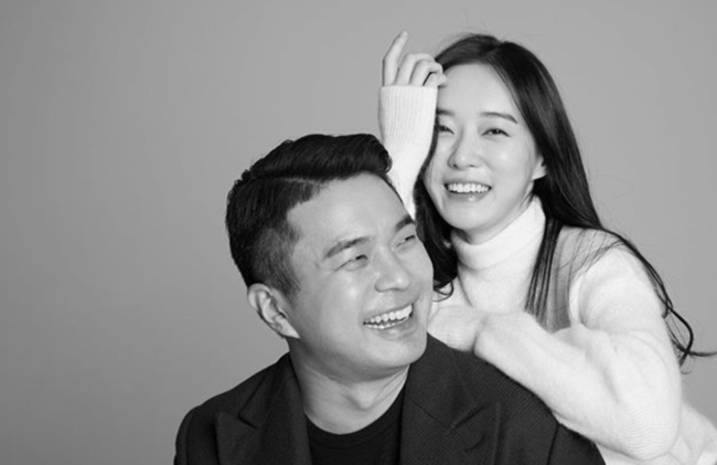 [단독] '<b>결별</b>' <b>김유지</b> "<b>정준</b>과 자연스럽게 멀어져 헤어졌다…서로 응원"(인터...