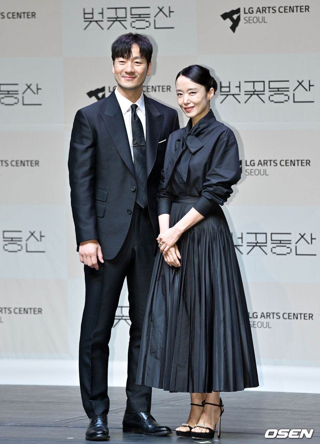 [사진]'<b>벚꽃동산</b>' 박해수-<b>전도연</b>
