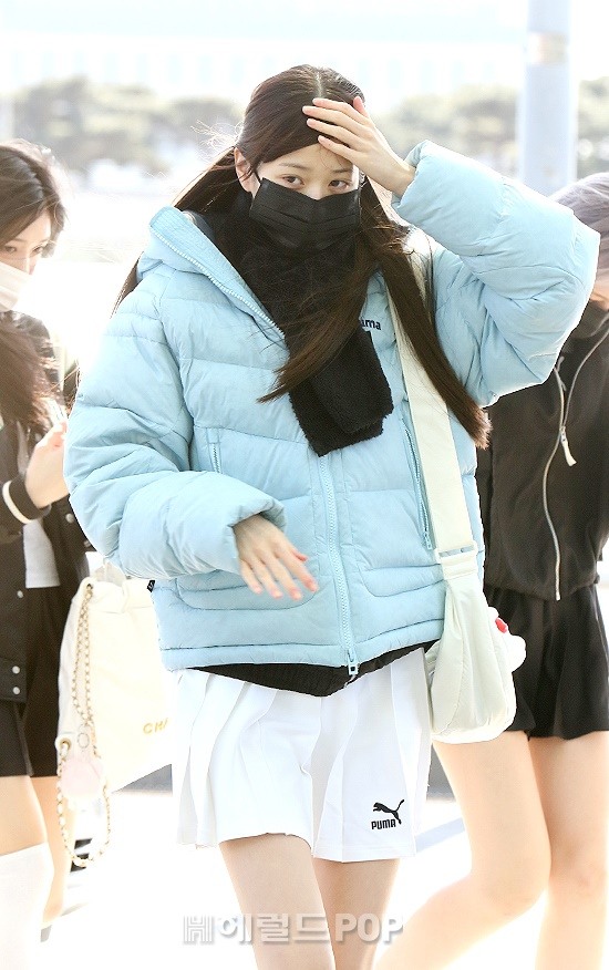 [포토]<b>아이브 장원영</b>, <b>앞머리</b> 절대 지켜!
