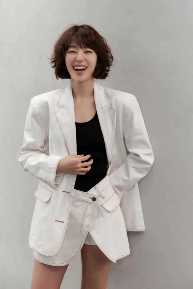 '<b>모래꽃</b>' <b>이주명</b> "<b>장동윤</b>, 순수하지만 정신력 강해…다신 없을 행복한 합" [인...