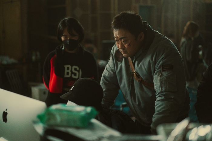 ‘<b>황야</b>’, 꽉 잡아 <b>마동석</b> 액션 들어간다