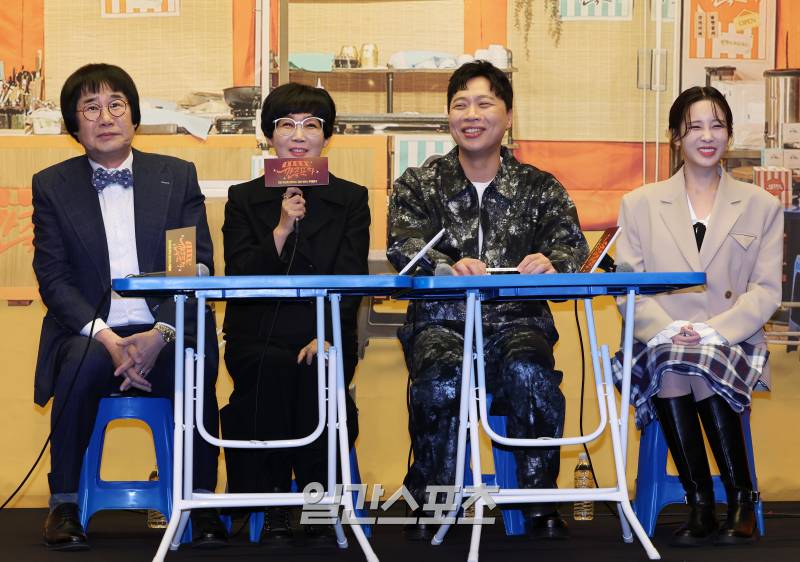 [포토]'<b>깐죽포차</b>' <b>팽현숙</b>, 투덜거려도 남편사랑